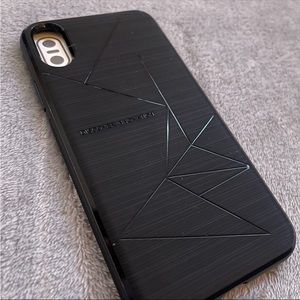 FREE‼️iPhone X/XS black case